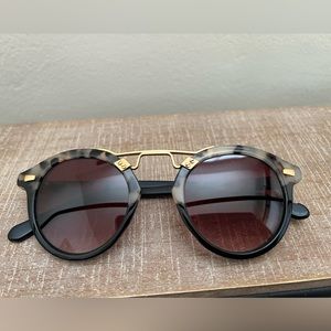 Krewe St Louis II oyster to black 24k